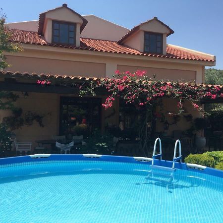 Rafina Great Feeling Villa Exterior foto