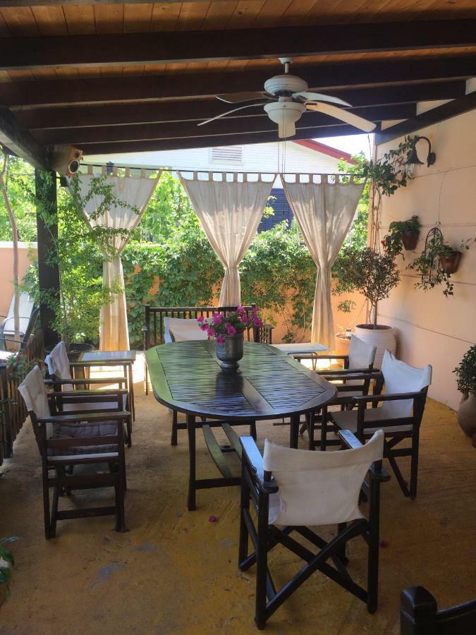 Rafina Great Feeling Villa Exterior foto