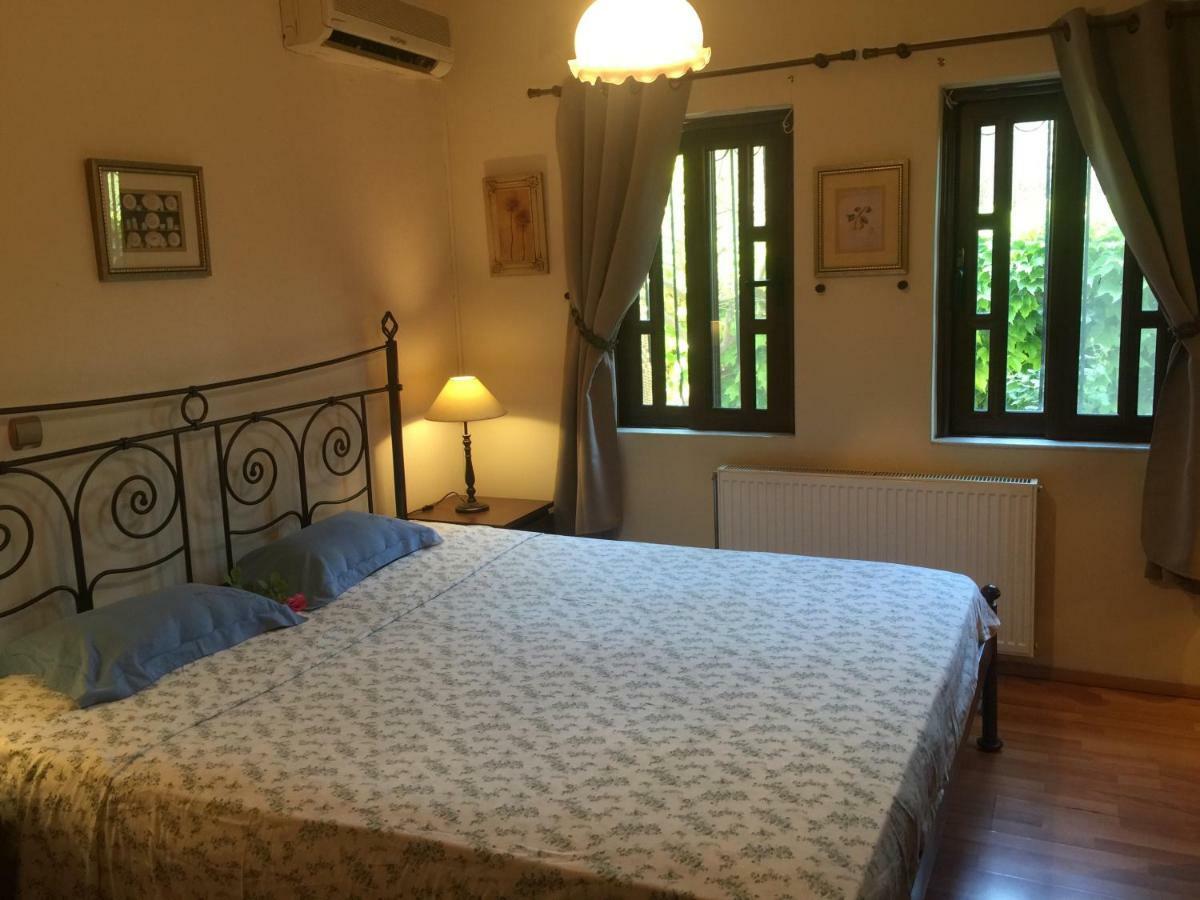 Rafina Great Feeling Villa Exterior foto