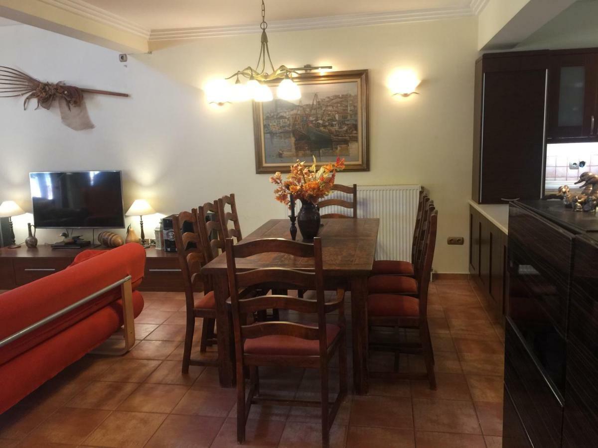 Rafina Great Feeling Villa Exterior foto